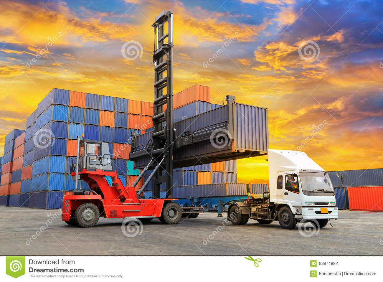 华扬联众深圳公司获招商银行2015年度数字营销代理业务|hth华体官方下载app(图1) hth华体